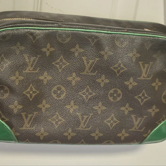Louis Vuitton Purse Monogram - Picture 5 of 17